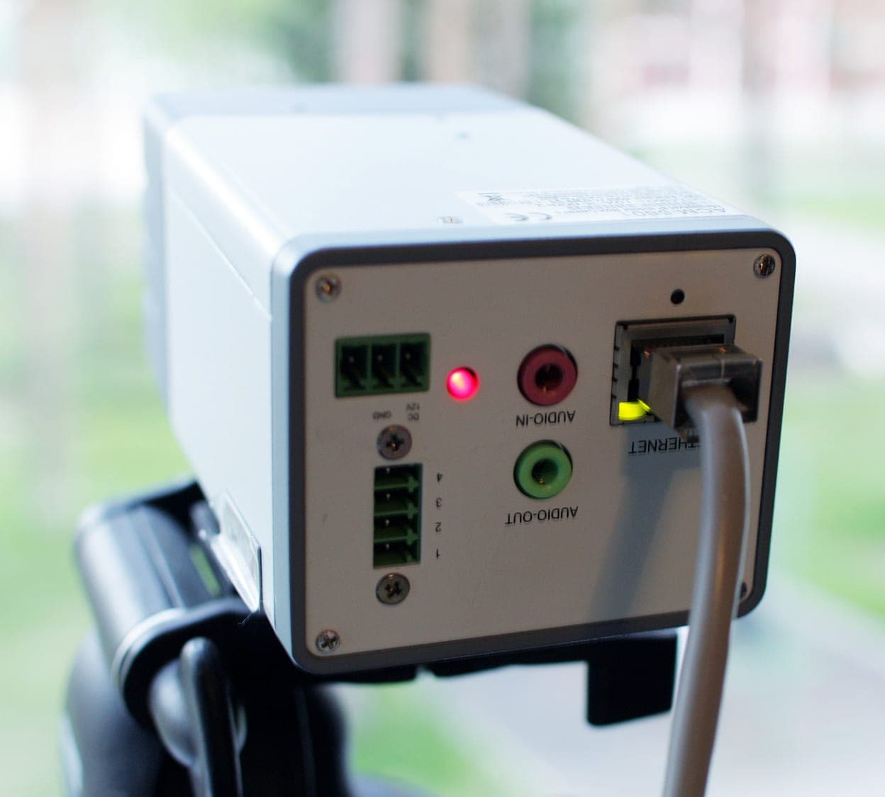 IP camera Ethernet power